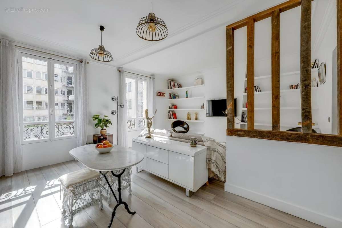 Appartement à NEUILLY-SUR-SEINE