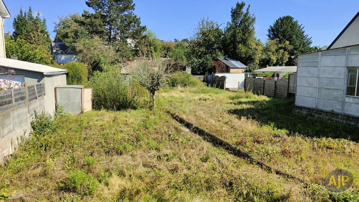 Terrain à CHATEAUBRIANT