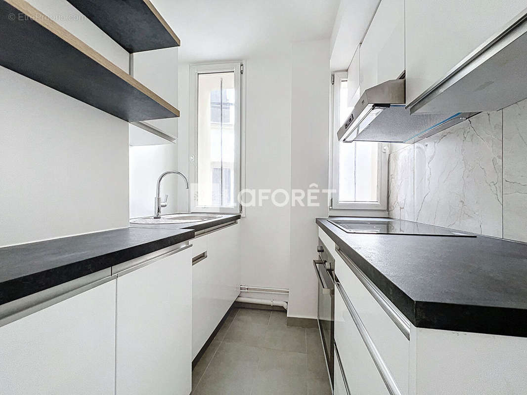 Appartement à PARIS-1E