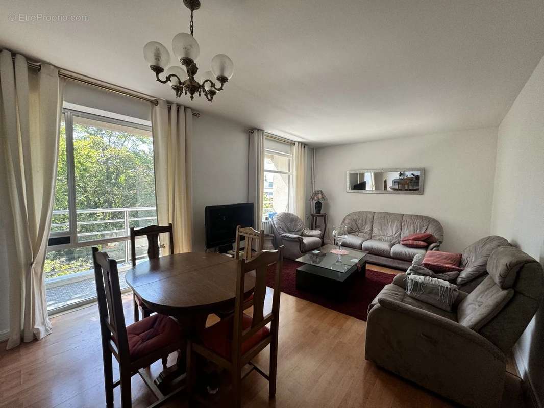 Appartement à VAIRES-SUR-MARNE