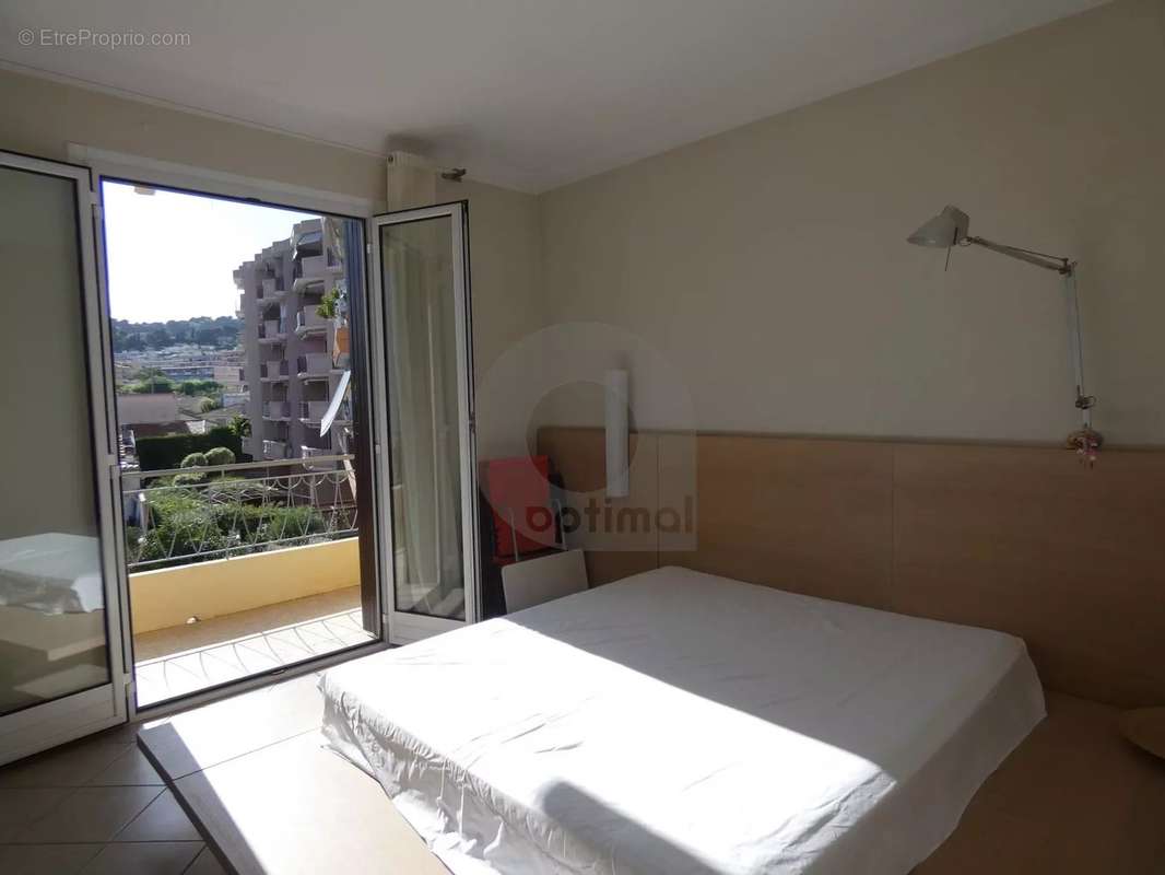 Appartement à ROQUEBRUNE-CAP-MARTIN