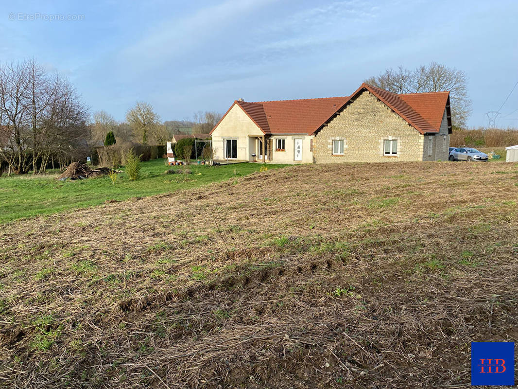 Maison à VILLERS-BOCAGE