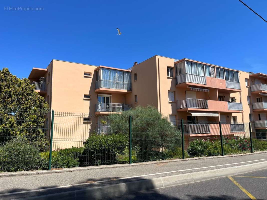 Appartement à HYERES