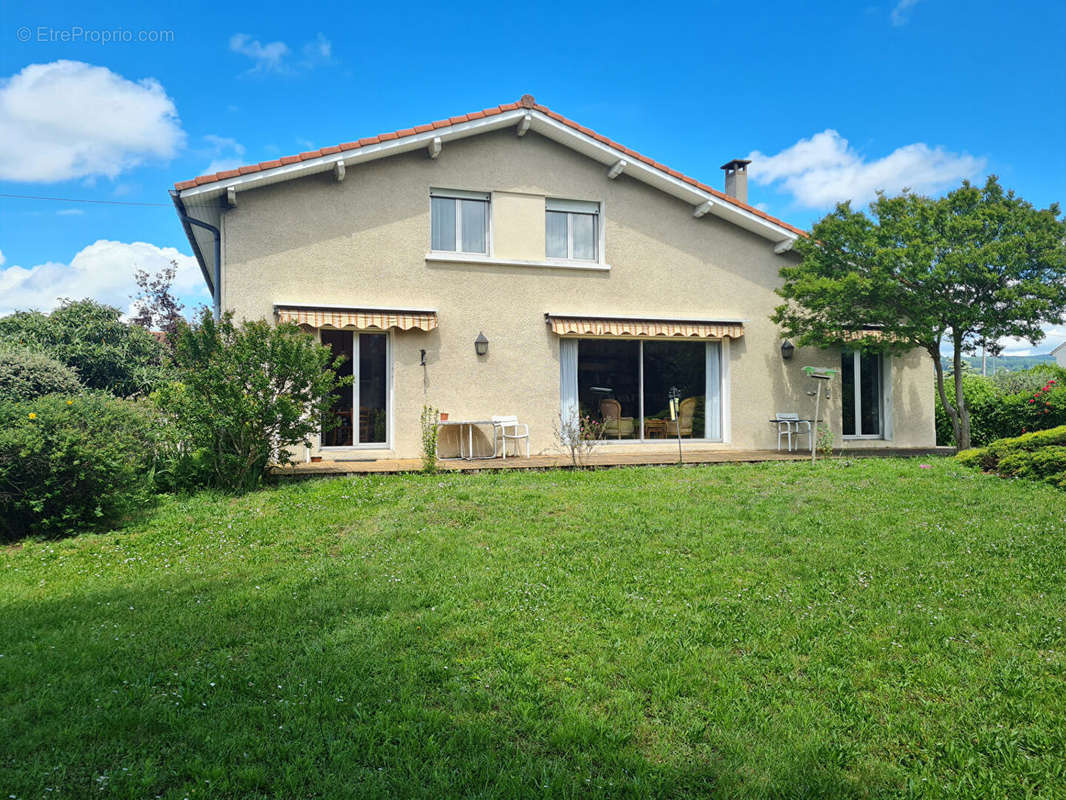 Maison à AUSSILLON