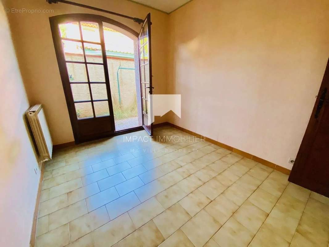 Appartement à CARQUEIRANNE