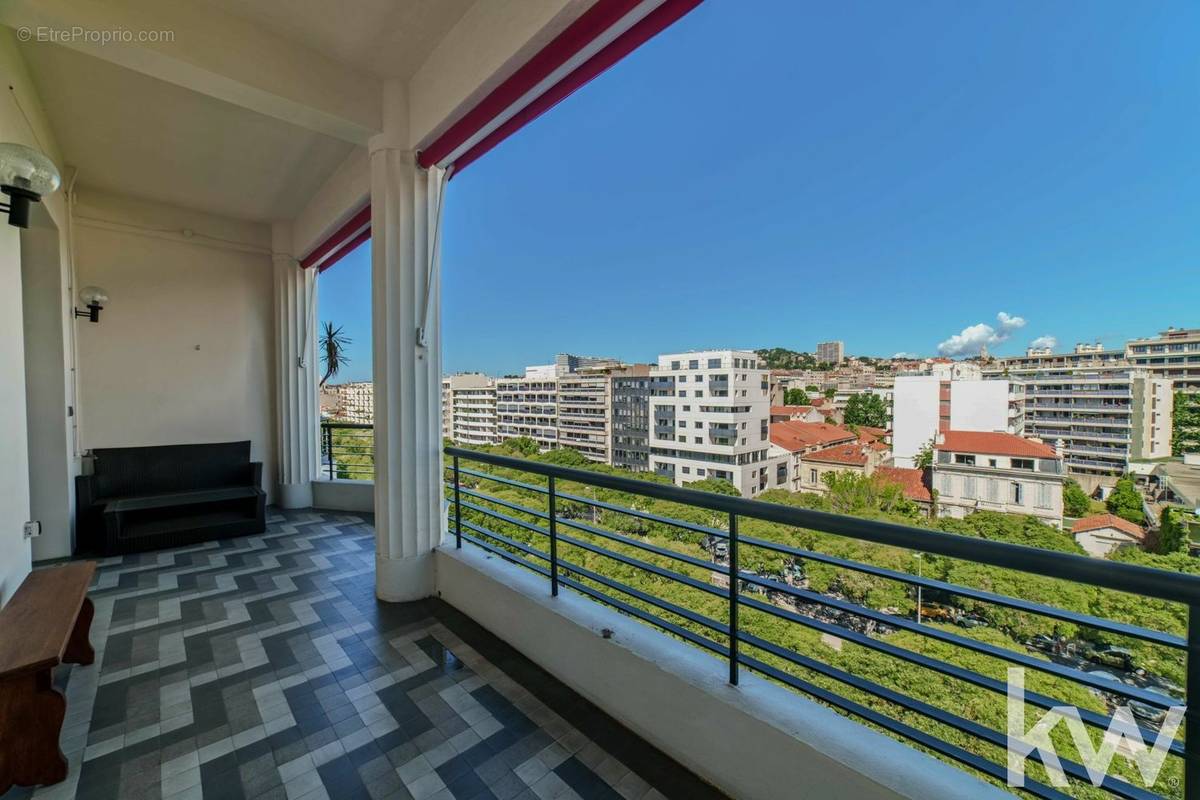 Appartement à MARSEILLE-8E