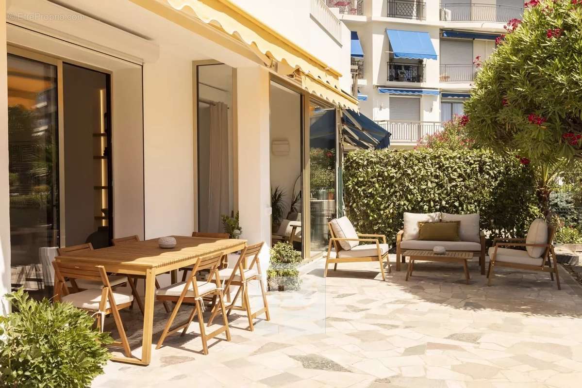 Appartement à CANNES