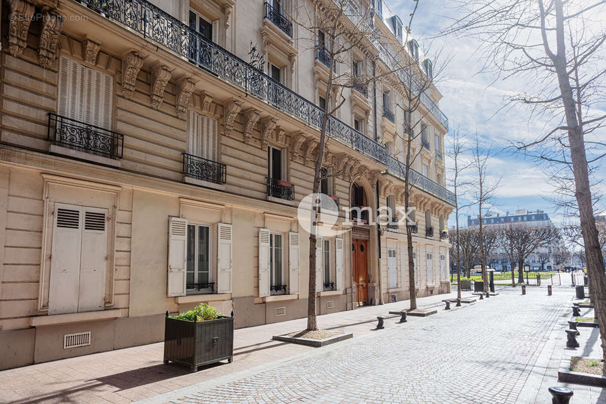 Appartement à LEVALLOIS-PERRET