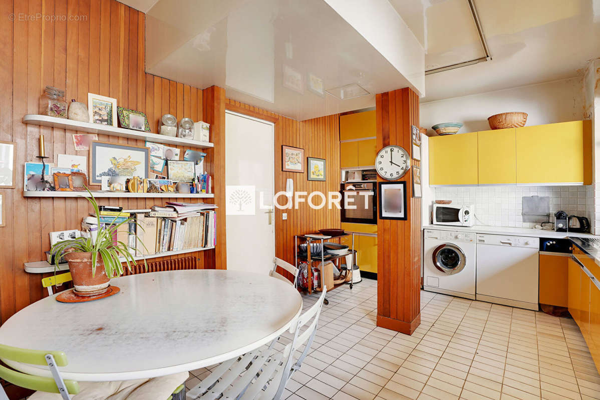 Appartement à PARIS-12E