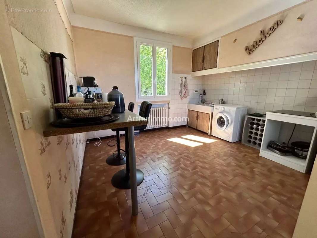 Appartement à MARSEILLE-11E