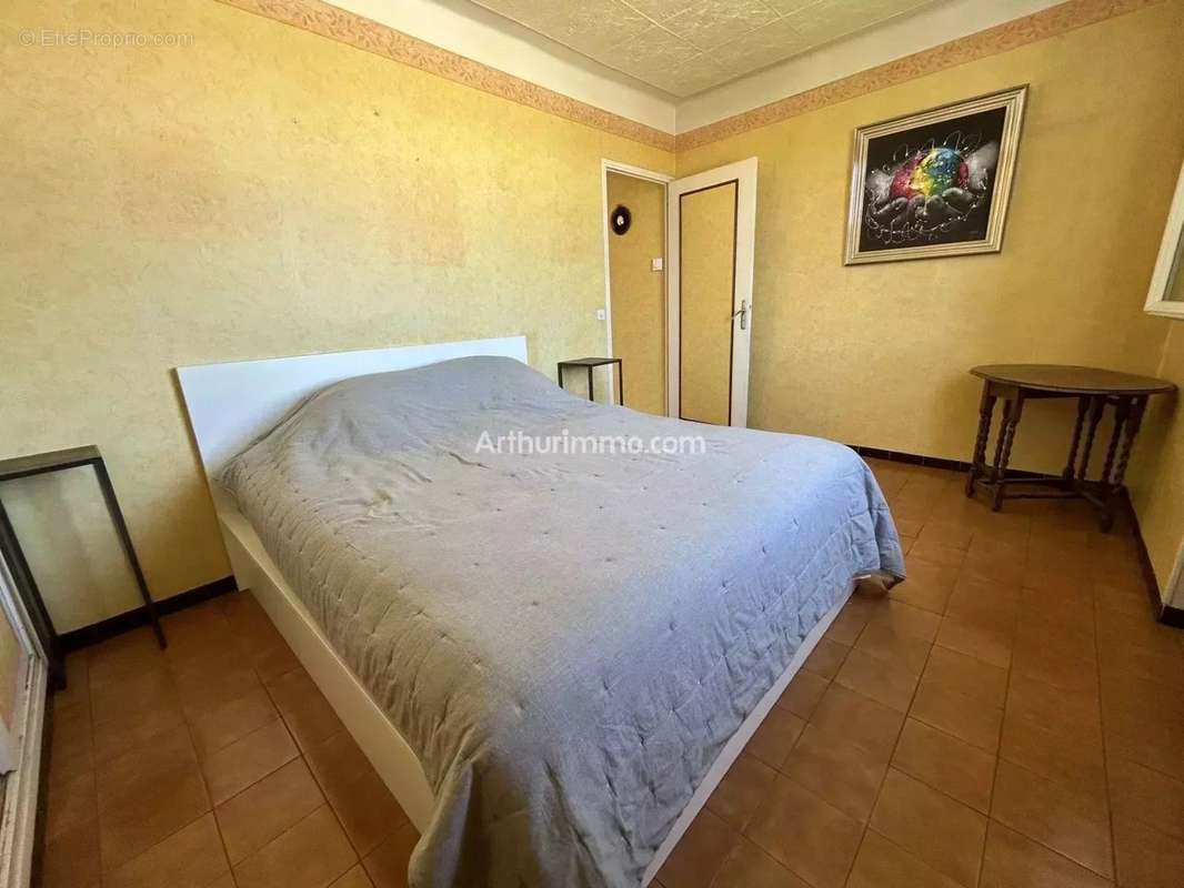 Appartement à MARSEILLE-11E