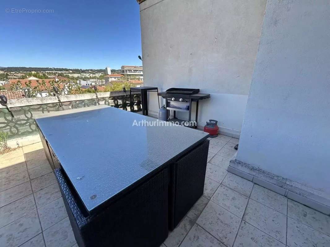 Appartement à MARSEILLE-11E