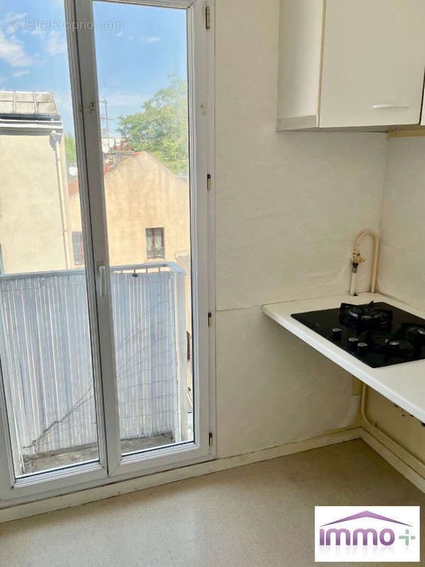 Appartement à AUBERVILLIERS