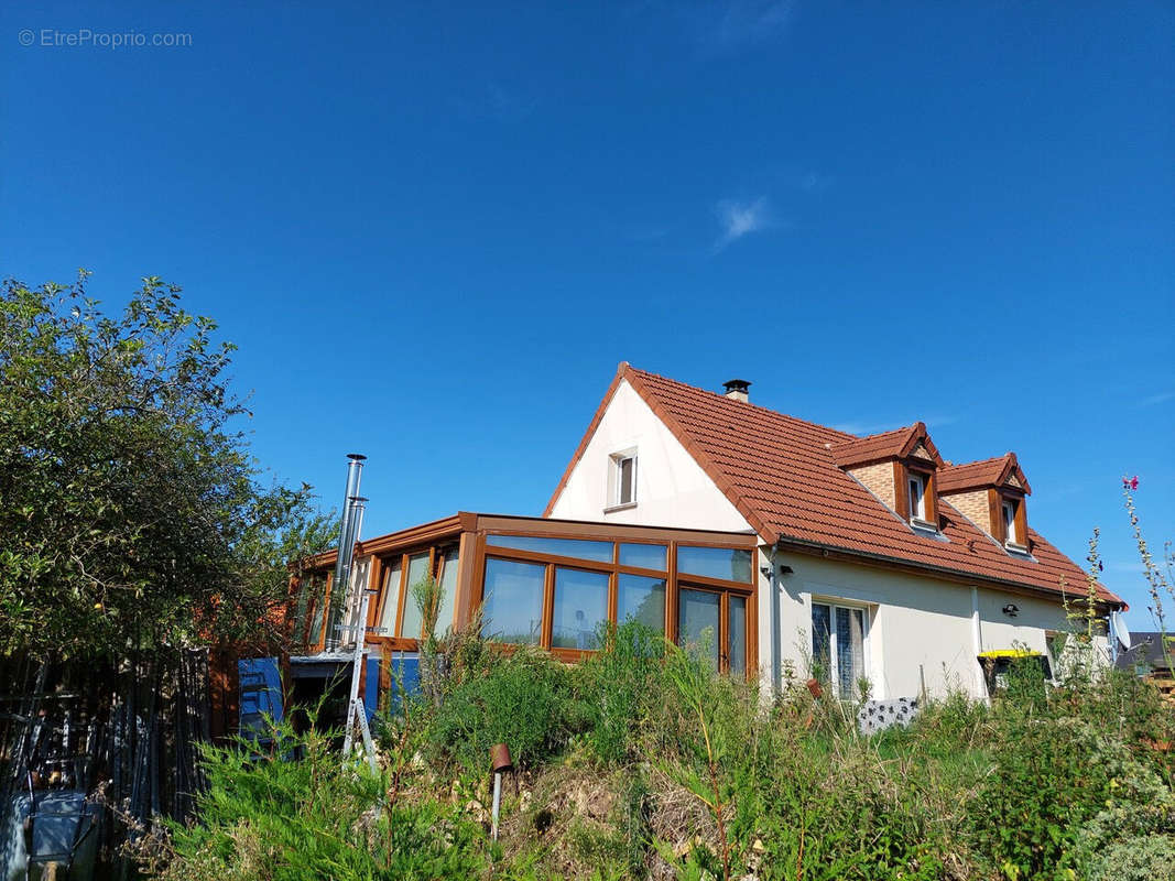 Maison à SAINT-JEAN-LES-DEUX-JUMEAUX