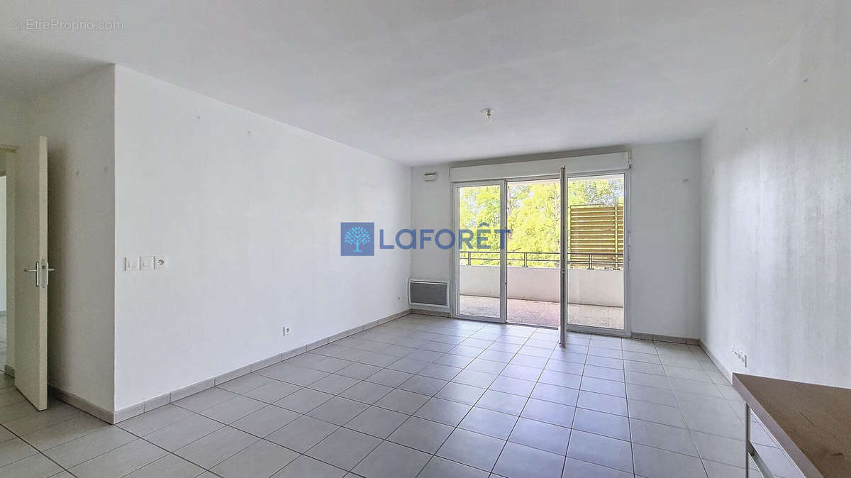 Appartement à MARSEILLE-11E