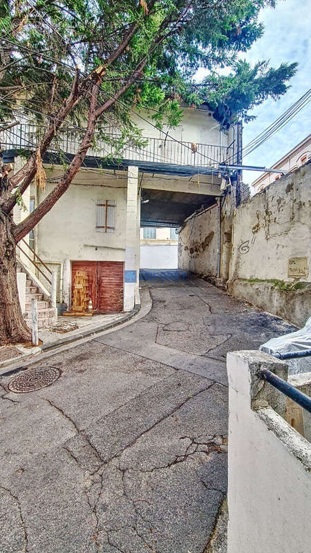 Appartement à MARSEILLE-3E