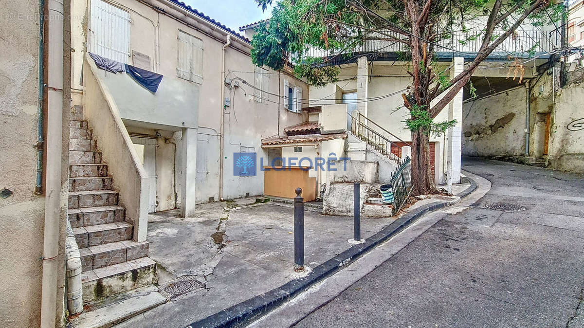 Appartement à MARSEILLE-3E