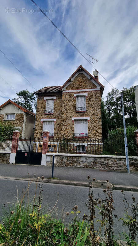 Maison à VILLEMOMBLE