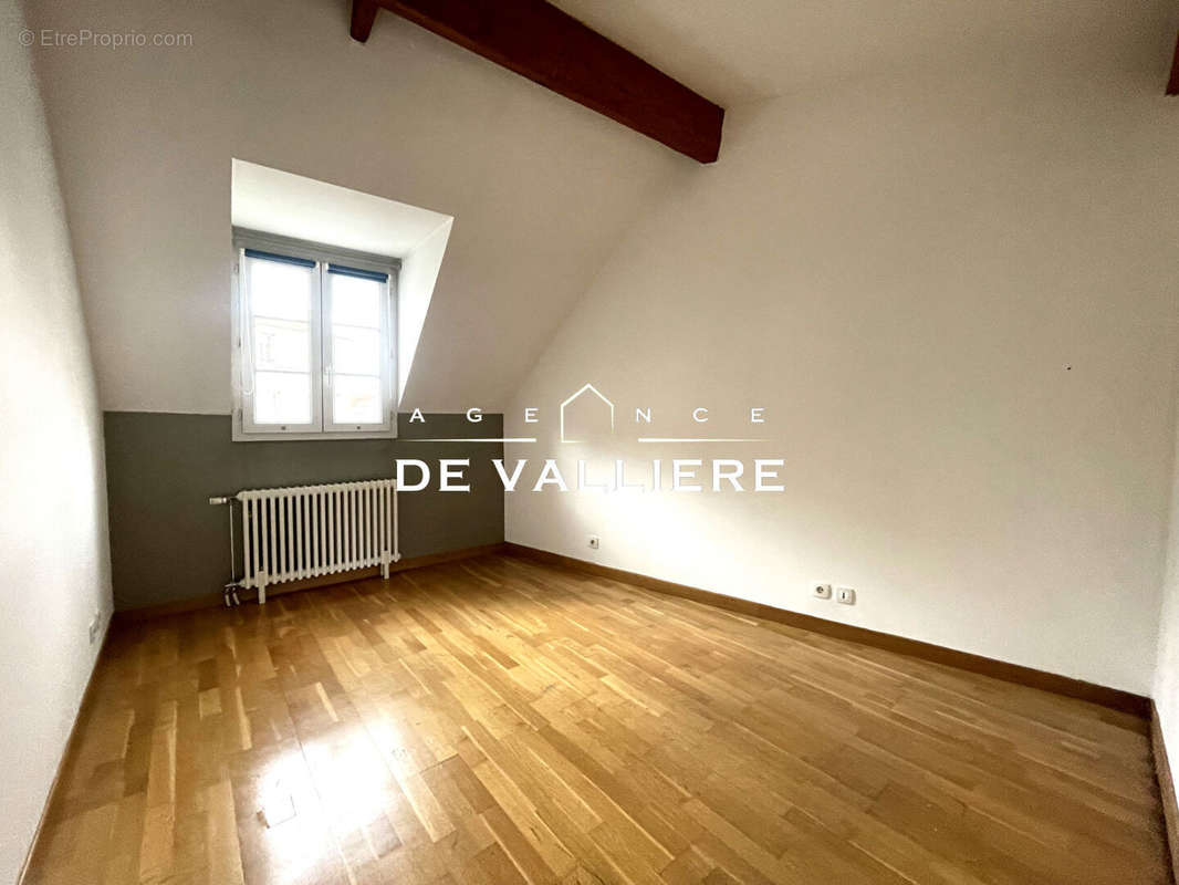 Appartement à NANTERRE