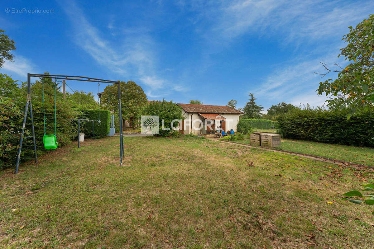 Maison à SAVIGNY