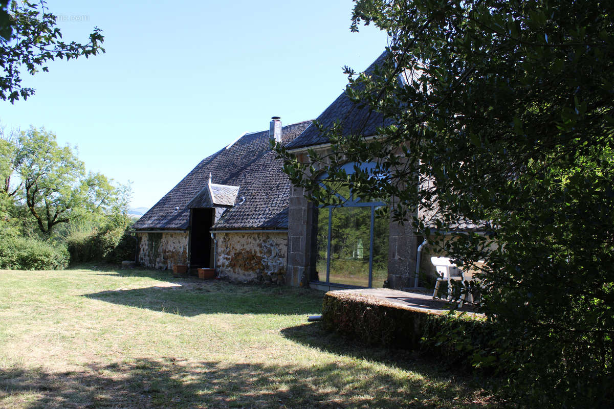 Maison à ANGLARDS-DE-SALERS