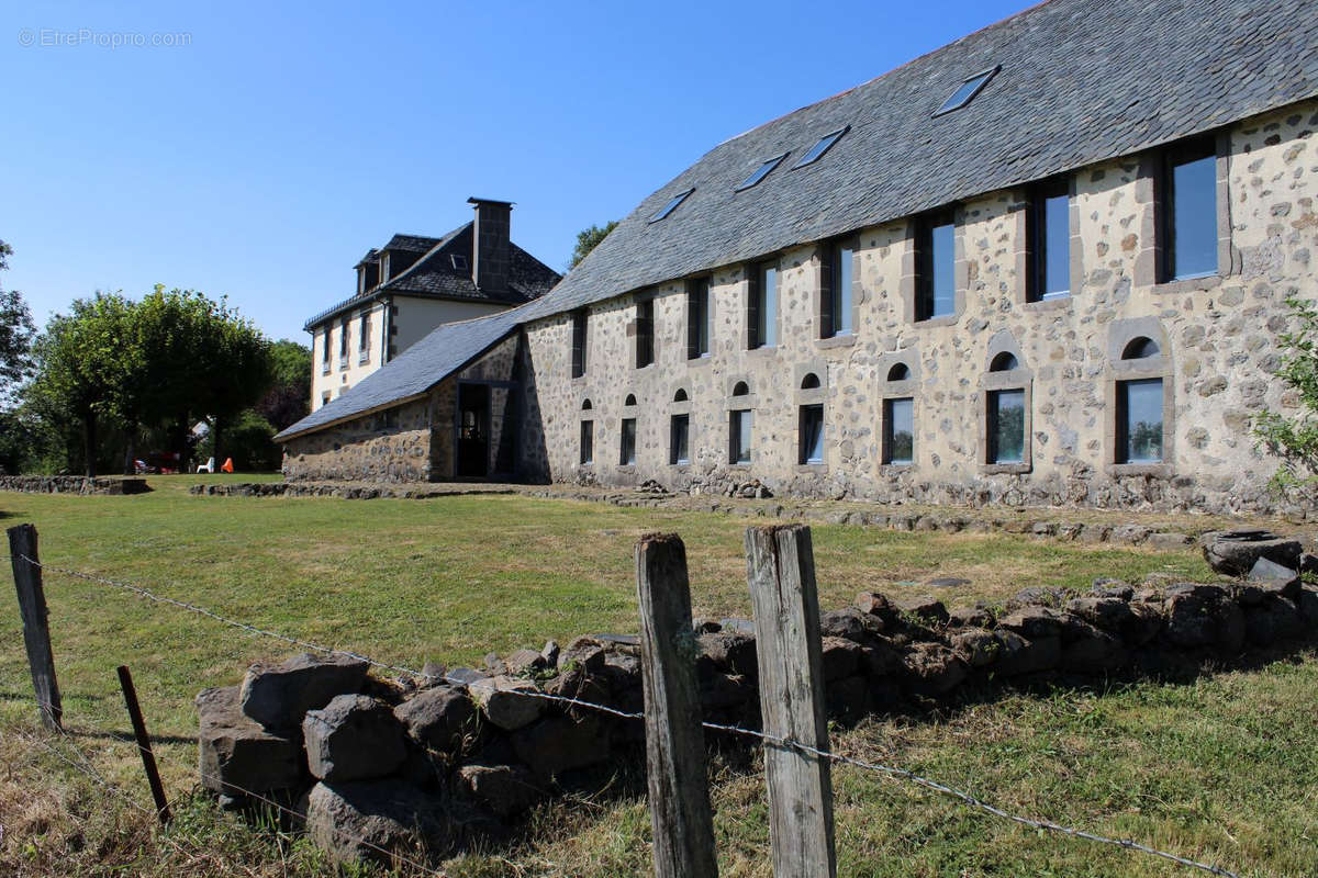 Maison à ANGLARDS-DE-SALERS