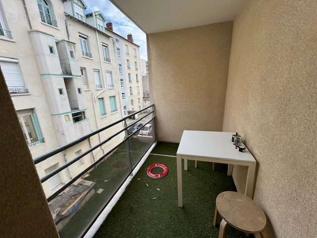 Appartement à SAINT-ETIENNE