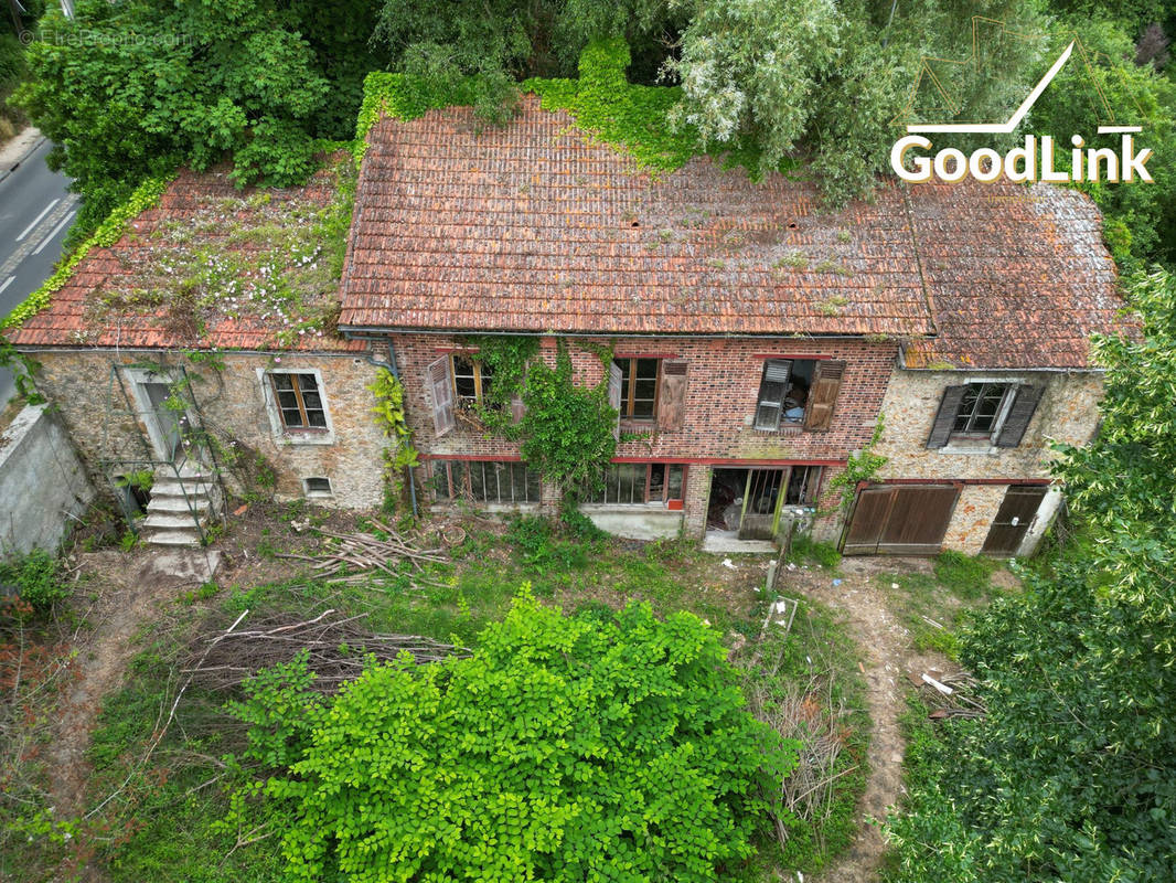 Maison à SAINT-REMY-LES-CHEVREUSE