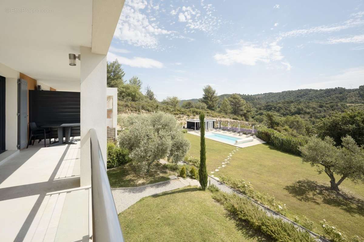 Appartement à GREOUX-LES-BAINS