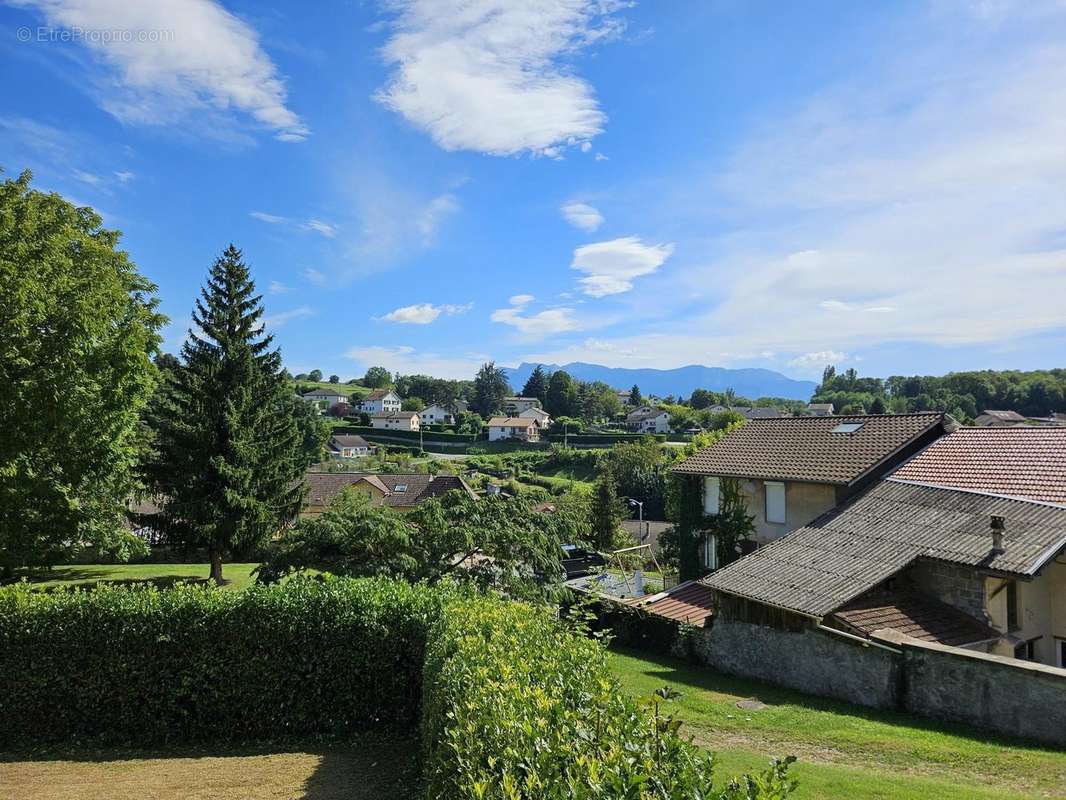 Appartement à RIVES