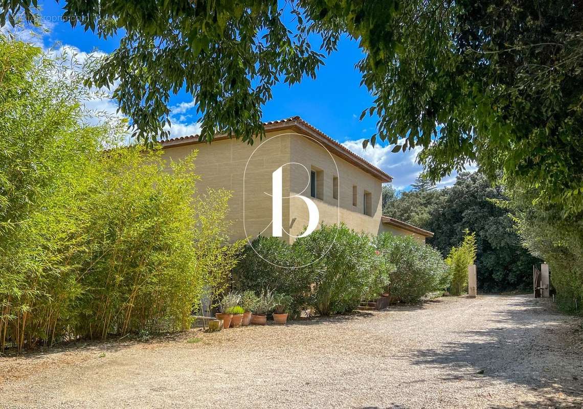 Maison à UZES