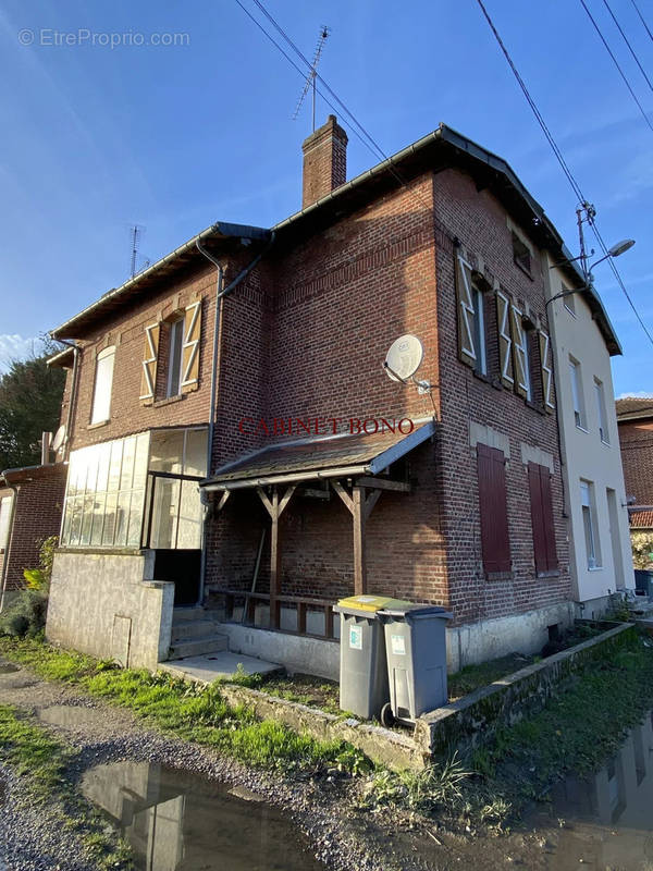 Maison à FOLEMBRAY