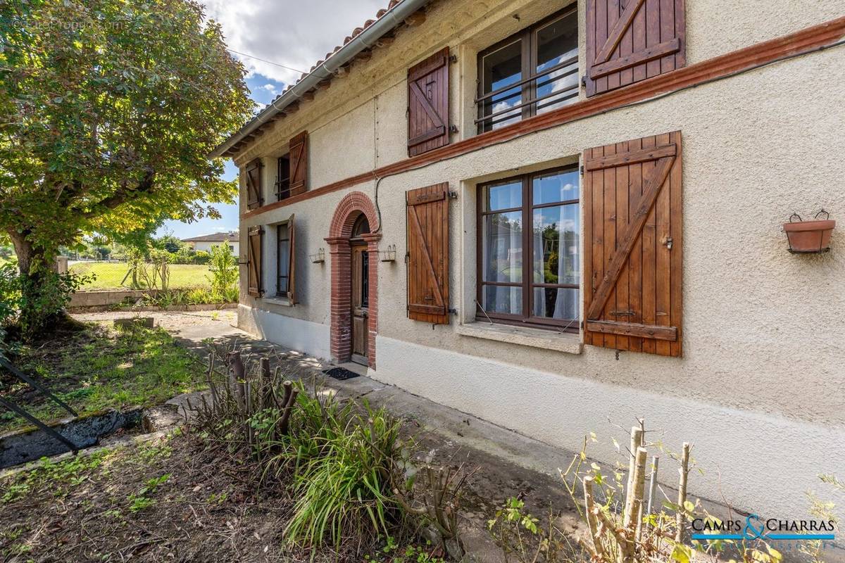 Maison à CORNEBARRIEU