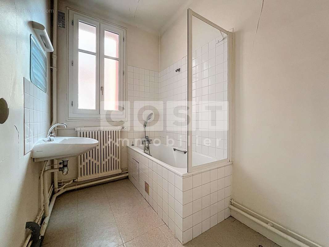 Appartement à ASNIERES-SUR-SEINE