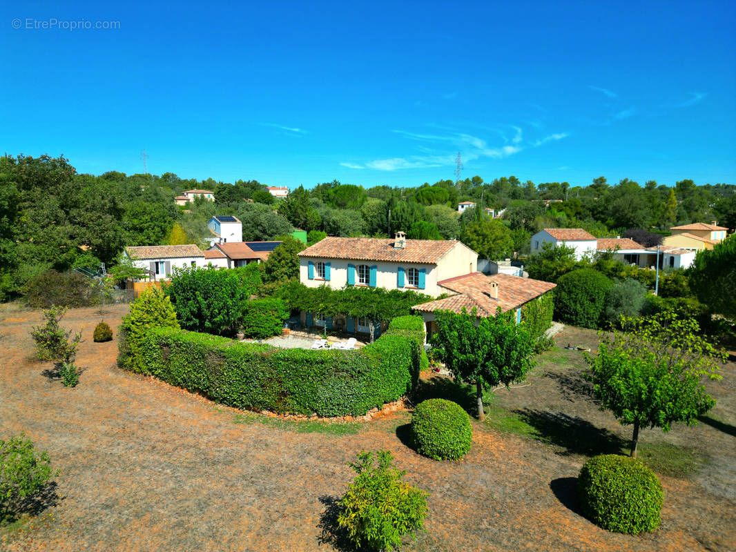 Maison à SAINT-MAXIMIN-LA-SAINTE-BAUME