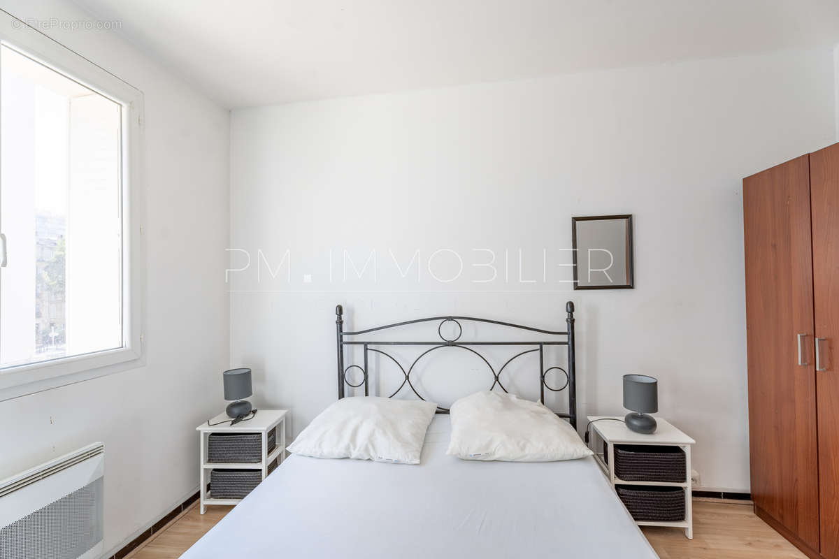 Appartement à MARSEILLE-4E