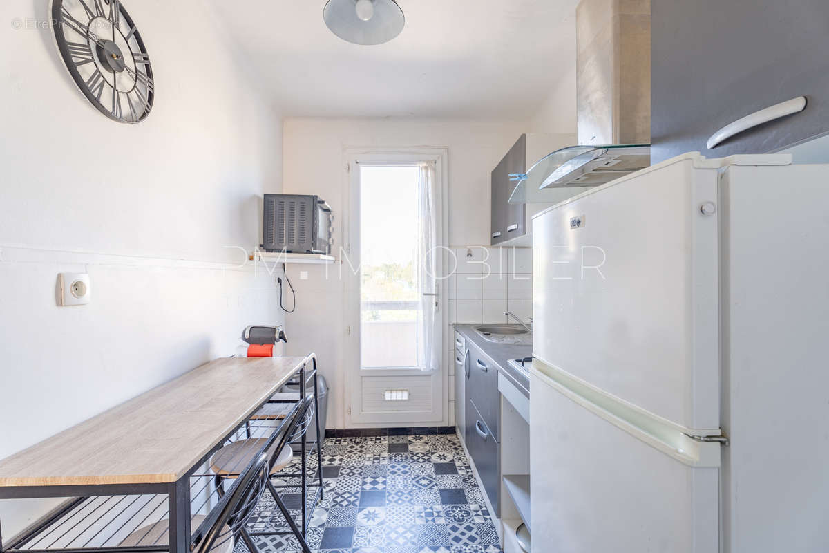 Appartement à MARSEILLE-4E