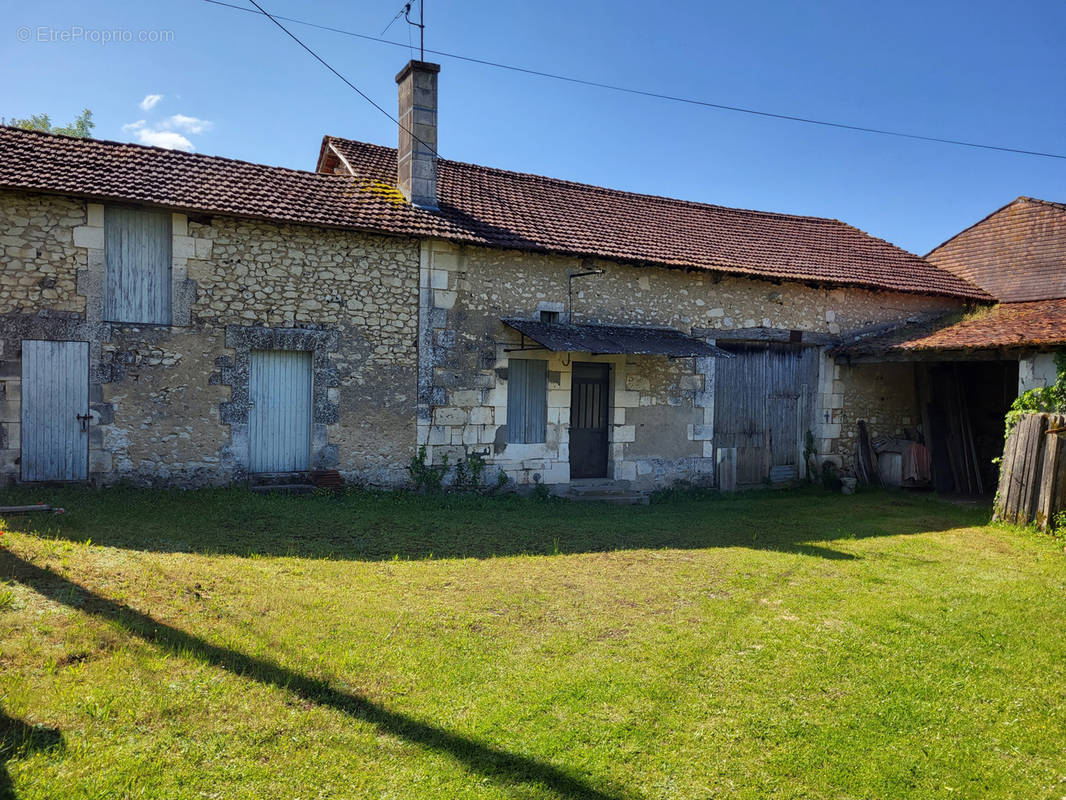 Maison à TOCANE-SAINT-APRE