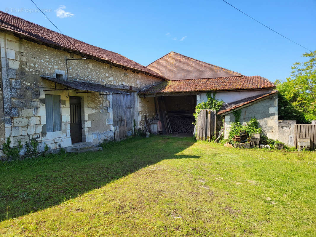 Maison à TOCANE-SAINT-APRE