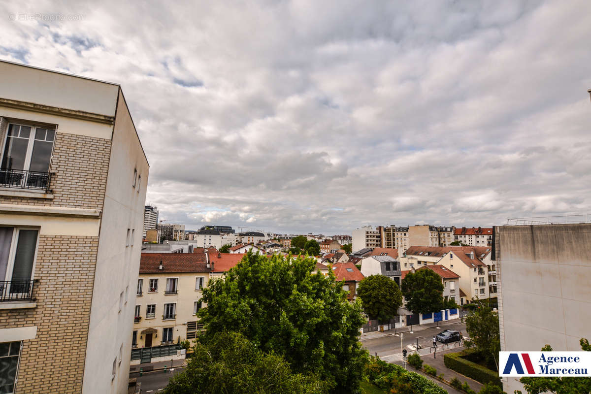 Appartement à COURBEVOIE