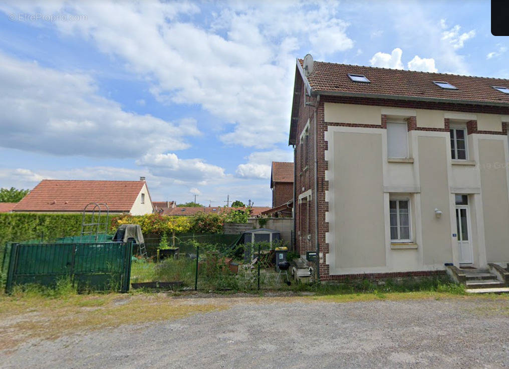 Maison à AULNOIS-SOUS-LAON