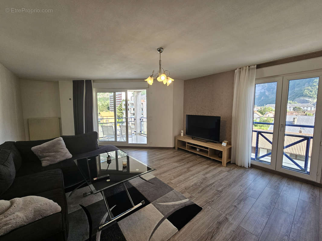 Appartement à CLUSES