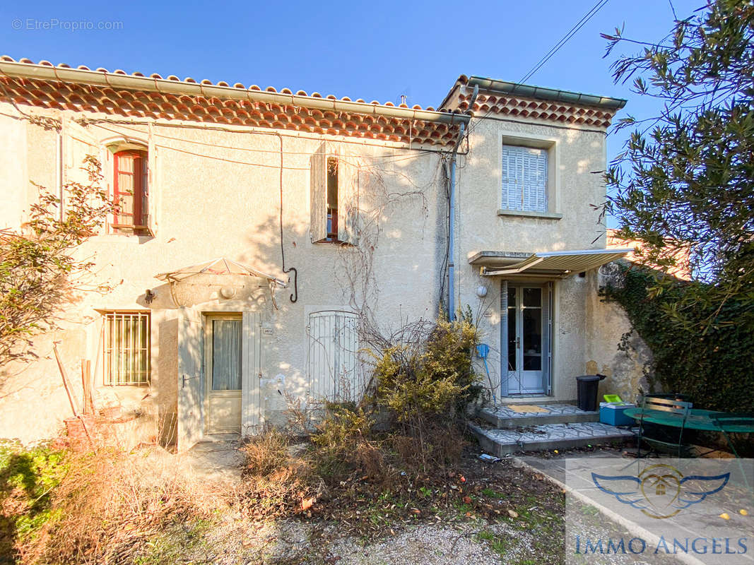 Maison à SORGUES