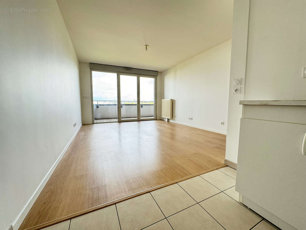 Appartement à BEZANNES