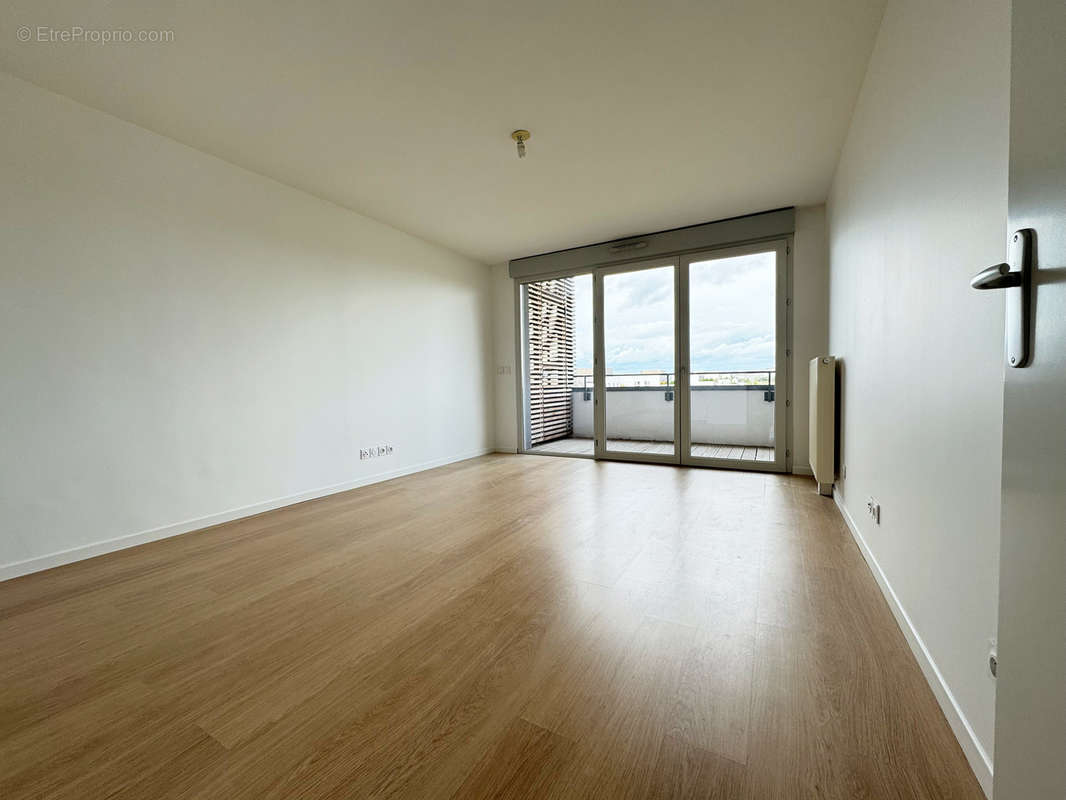 Appartement à BEZANNES