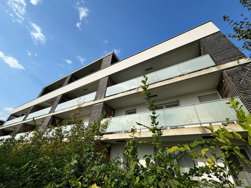 Appartement à BEZANNES