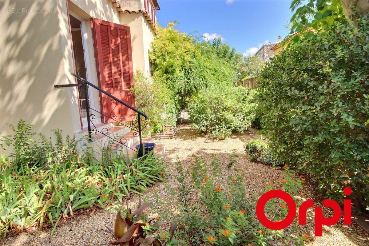 Appartement à MARSEILLE-11E