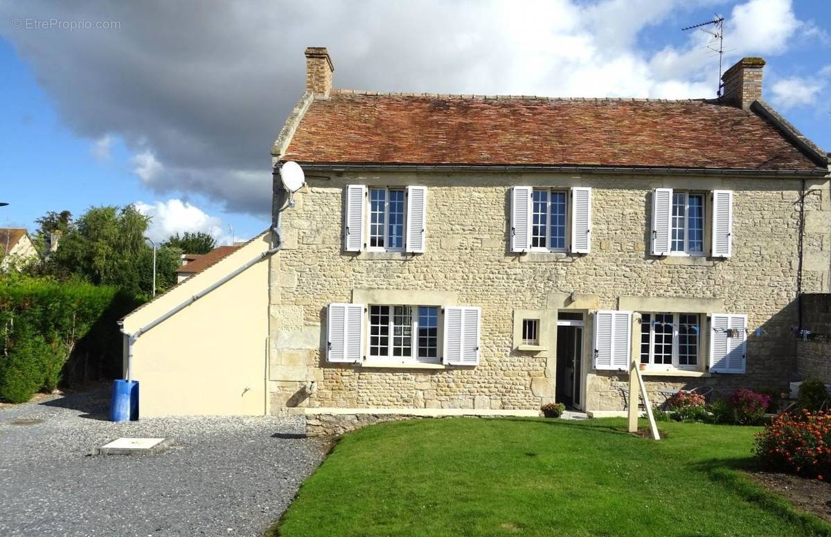 Maison à SAINT-SYLVAIN