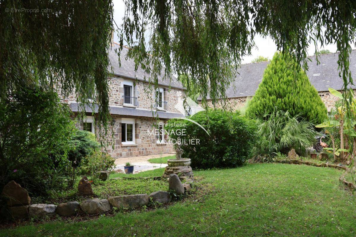 Maison à DINAN