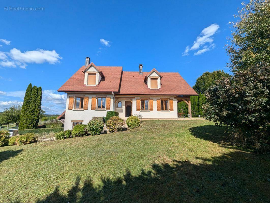 Maison à L&#039;ISLE-SUR-LE-DOUBS